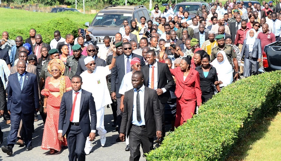 Workers-Welcoming-back-Omoluabi-Governor-Rauf-Aregbesola-3rd-left-acknowledging-cheers-from-civil-servants-at-the-Secretariat-KABO-O-KABO-OMO-A-BILE-SORO-KILE-LANU-KABO-O