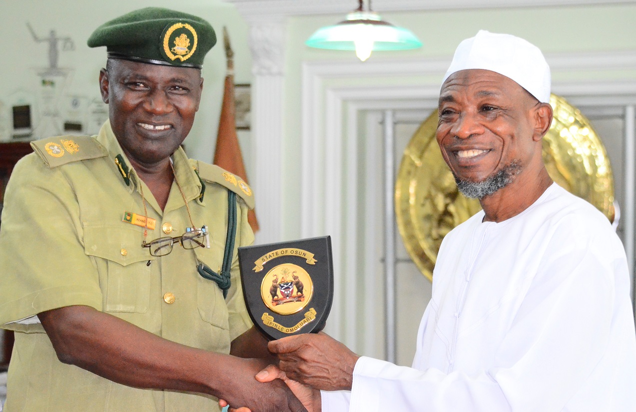 New Osun Prisons Boss Visits Aregnesola 2