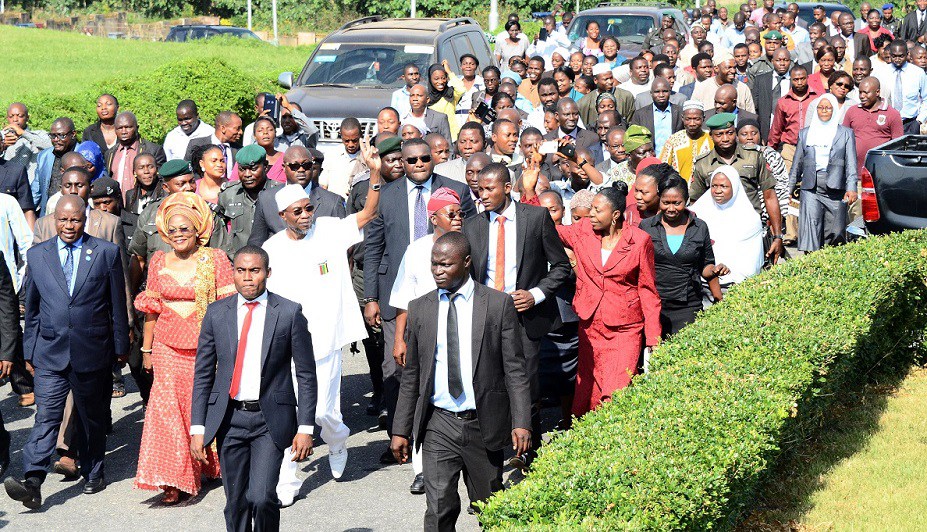 Aregbesola-1st-day-in-Office-1b